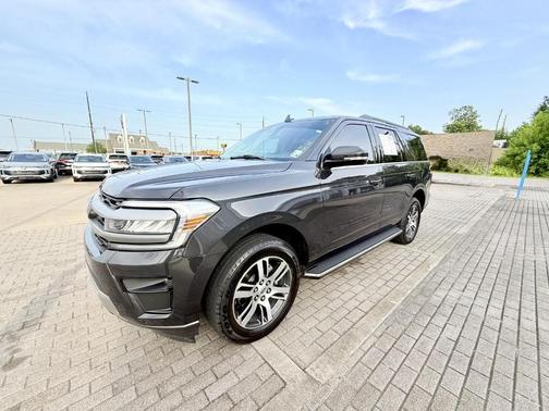 2023 Ford Expedition XLT