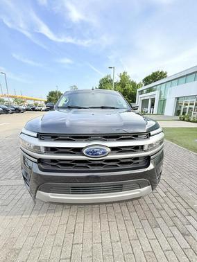 2023 Ford Expedition XLT