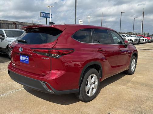 2023 Toyota Highlander Hybrid LE