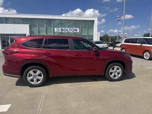 2023 Toyota Highlander Hybrid LE
