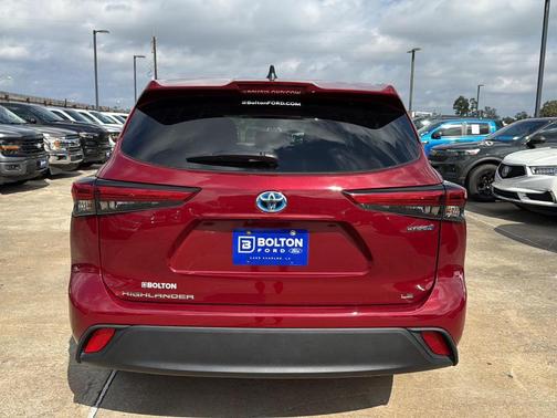 2023 Toyota Highlander Hybrid LE