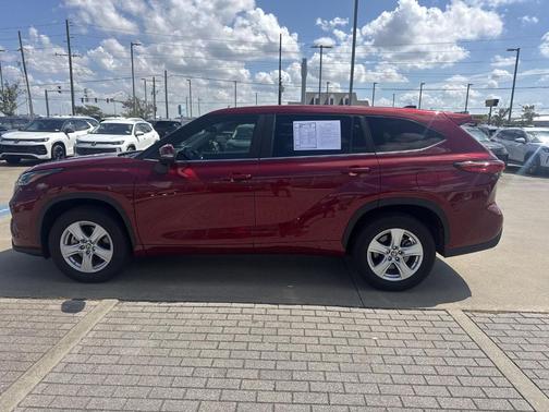 2023 Toyota Highlander Hybrid LE