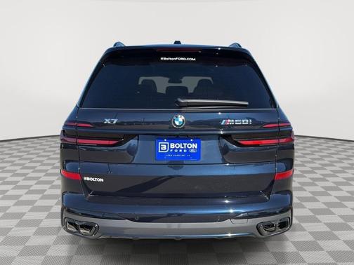 2025 BMW X7 M60i