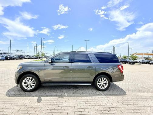2021 Ford Expedition Max XLT