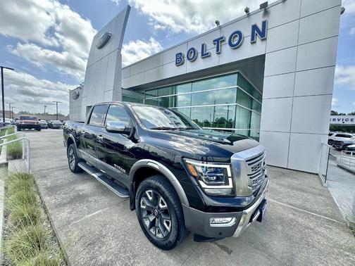 2023 Nissan Titan Platinum Reserve