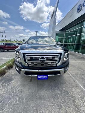 2023 Nissan Titan Platinum Reserve