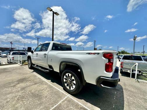 2023 Chevrolet Silverado 2500 Custom