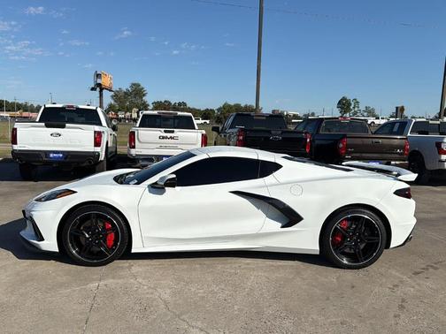 2025 Chevrolet Corvette Stingray w/2LT