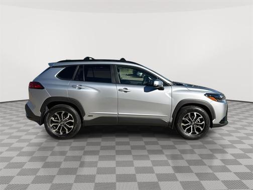 2024 Toyota Corolla Cross Hybrid SE