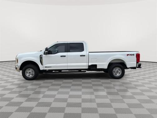 Oxford White 2024 Ford F-250 XL