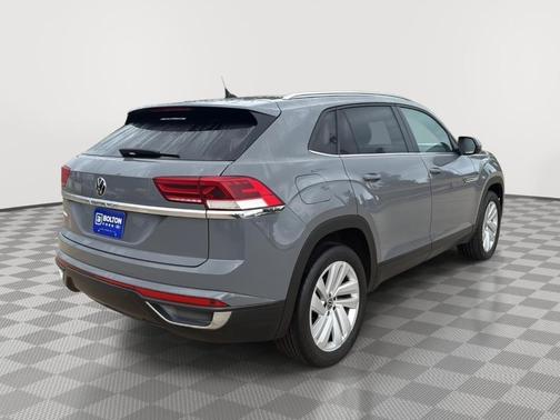 2022 Volkswagen Atlas Cross Sport 2.0T SE w/Technology