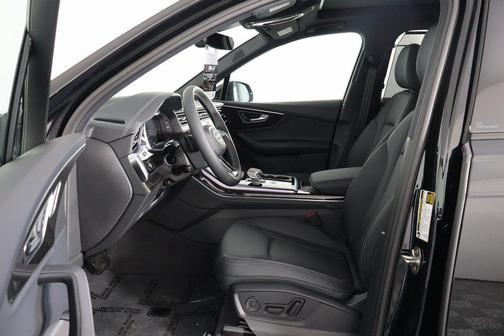 Mythos Black Metallic 2026 Audi Q7 55 Premium Plus