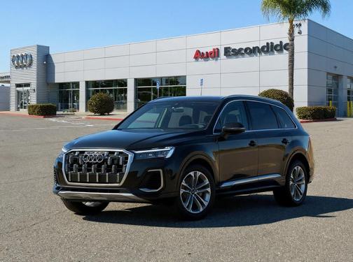 Mythos Black Metallic 2026 Audi Q7 55 Premium Plus