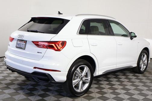 Ibis White 2023 Audi Q3 45 S line Premium Plus