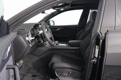 mythos black metallic 2026 Audi RS Q8 4.0T