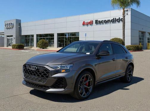 Daytona Gray Pearl Effect 2026 Audi RS Q8 4.0T