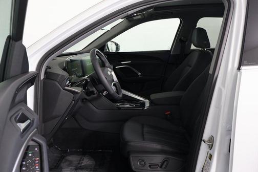 2025 Audi Q5 Premium TFSI quattro S tronic