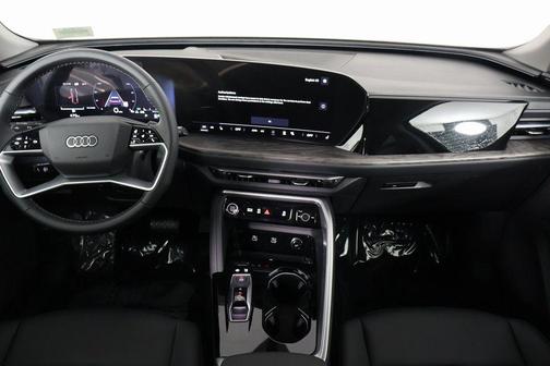 2025 Audi Q5 Premium TFSI quattro S tronic