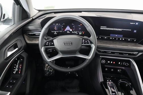 2025 Audi Q5 Premium TFSI quattro S tronic
