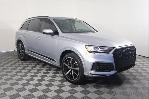 2022 Audi Q7 Premium Plus 55 TFSI quattro Tiptronic