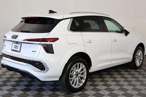 Arkona White 2026 Audi Q3 TFSI quattro S tronic