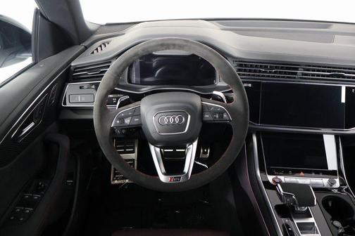 glacier white metallic 2026 Audi RS Q8 4.0T