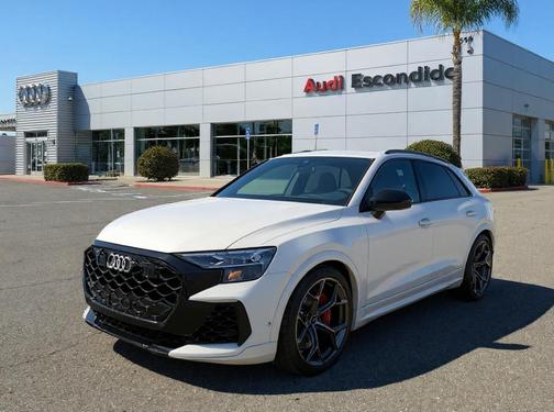 glacier white metallic 2026 Audi RS Q8 4.0T
