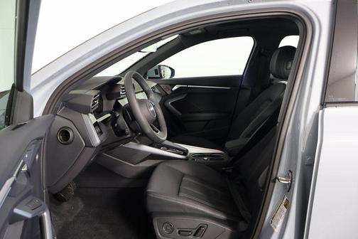 Arrow Gray Pearl Effect 2026 Audi A3 Premium