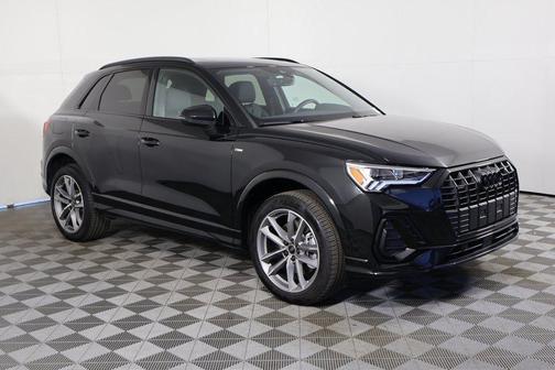2025 Audi Q3 Premium 45 TFSI S line quattro Tiptronic