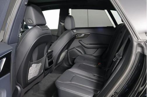 Mythos Black Metallic 2026 Audi Q8 55 Premium Plus