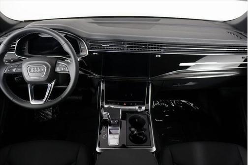 Mythos Black Metallic 2026 Audi Q8 55 Premium Plus
