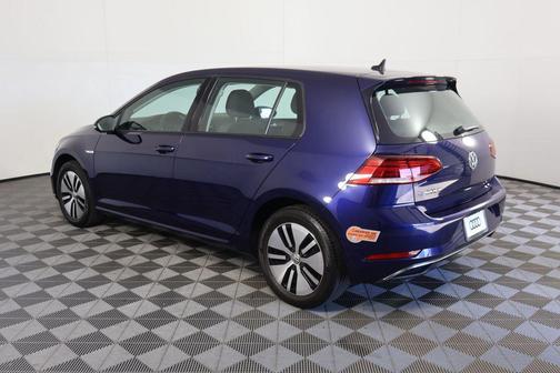 2019 Volkswagen e-Golf SE