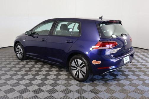 2019 Volkswagen e-Golf SE