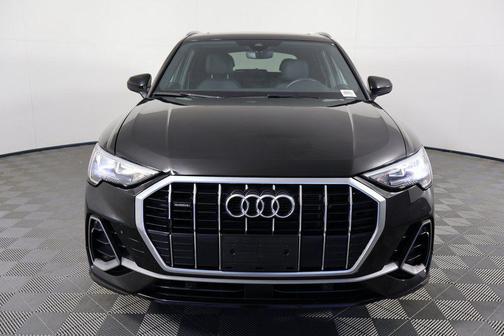 2022 Audi Q3 45 S line Premium