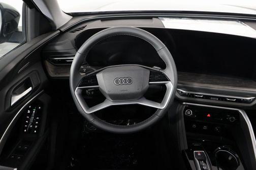Daytona Gray Pearl Effect 2026 Audi Q5 Sportback Premium Plus TFSI quattro S tronic