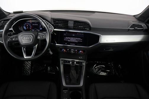 2022 Audi Q3 45 S line Premium