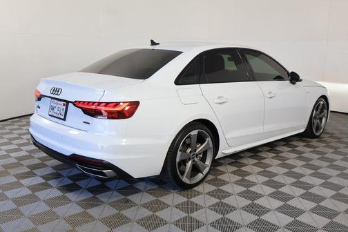 2021 Audi A4 Premium Plus 45 TFSI S line quattro S tronic