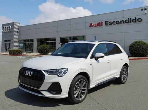 2025 Audi Q3 Premium 45 TFSI S line quattro Tiptronic