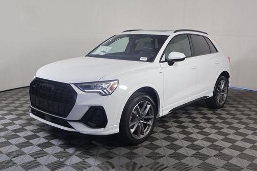 2025 Audi Q3 Premium 45 TFSI S line quattro Tiptronic