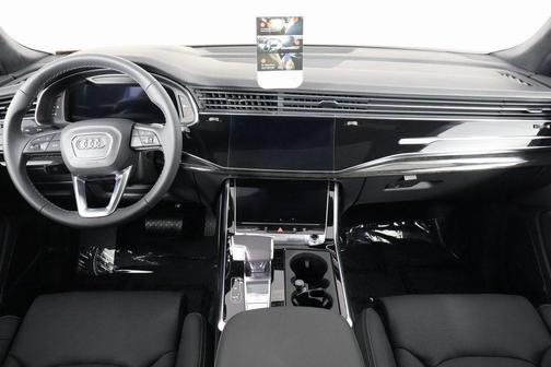 Daytona Gray Pearl Effect 2026 Audi Q8 55 Prestige