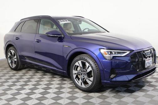 2022 Audi e-tron Premium