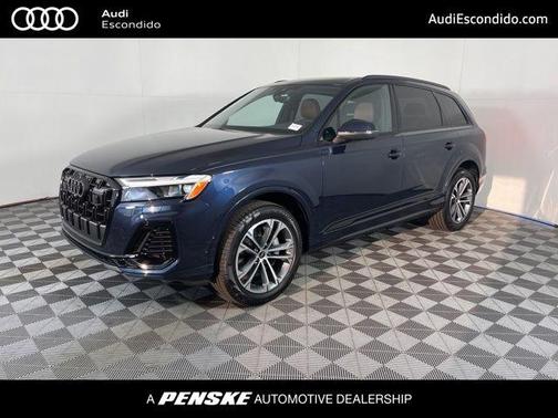 2025 Audi Q7 45 Premium Plus