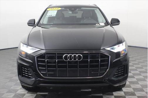 2023 Audi Q8 Premium Plus 55 TFSI quattro Tiptronic