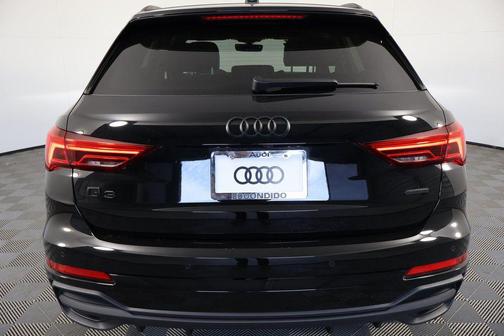 Mythos Black Metallic 2024 Audi Q3 45 S line Premium Plus