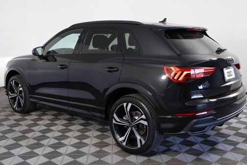 Mythos Black Metallic 2024 Audi Q3 45 S line Premium Plus