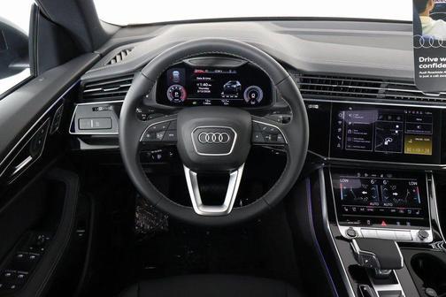 Daytona Gray Pearl Effect 2026 Audi Q8 55 Premium Plus