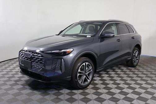 2025 Audi Q5 Premium