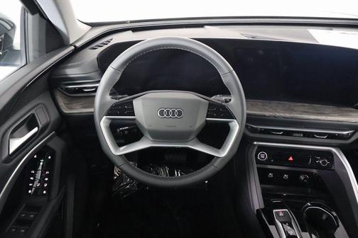 2025 Audi Q5 Premium