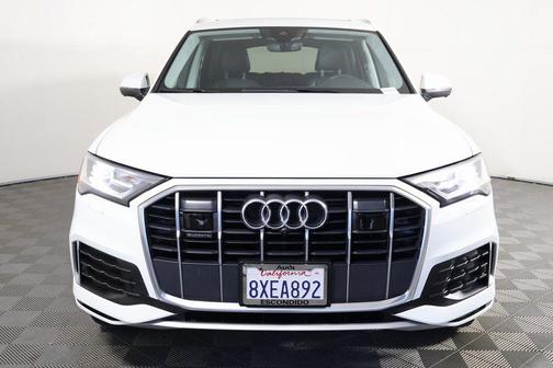 Carrara White 2021 Audi Q7 45 Premium Plus