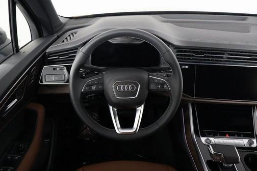 2026 Audi Q7 55 Premium Plus